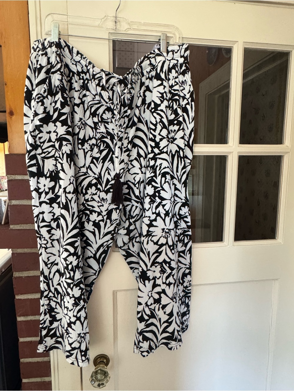 Belle by Kim Gravel - Packabelle Gotta Getaway Cropped Pant